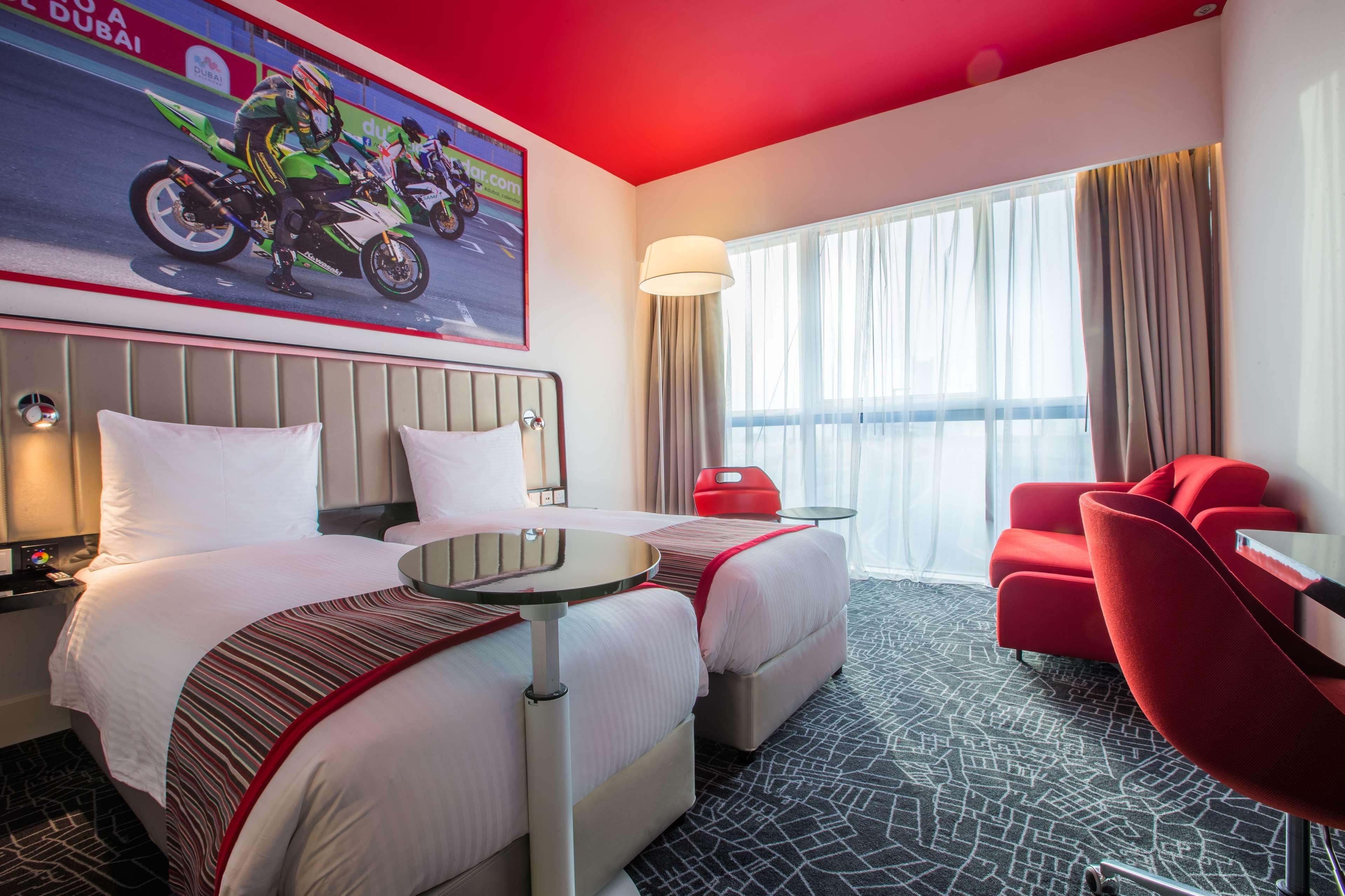 Park Inn By Radisson Dubai Motor City Zewnętrze zdjęcie