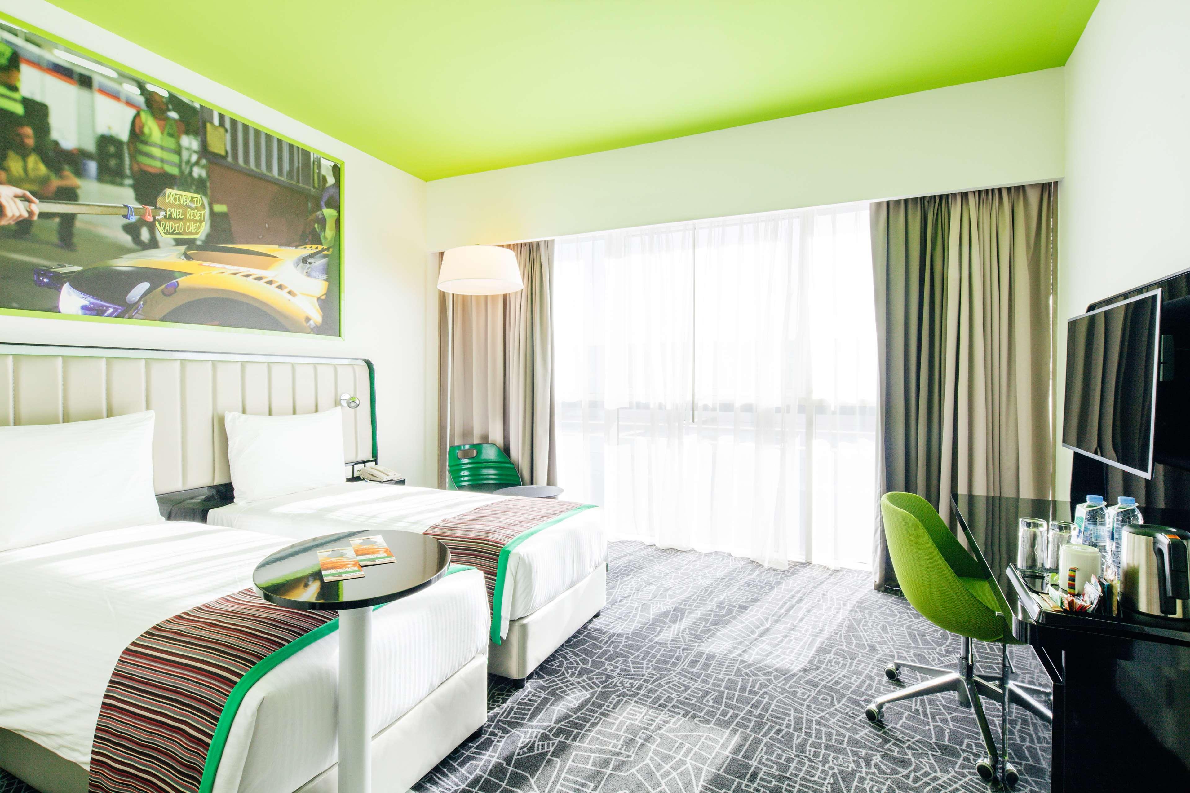 Park Inn By Radisson Dubai Motor City Zewnętrze zdjęcie