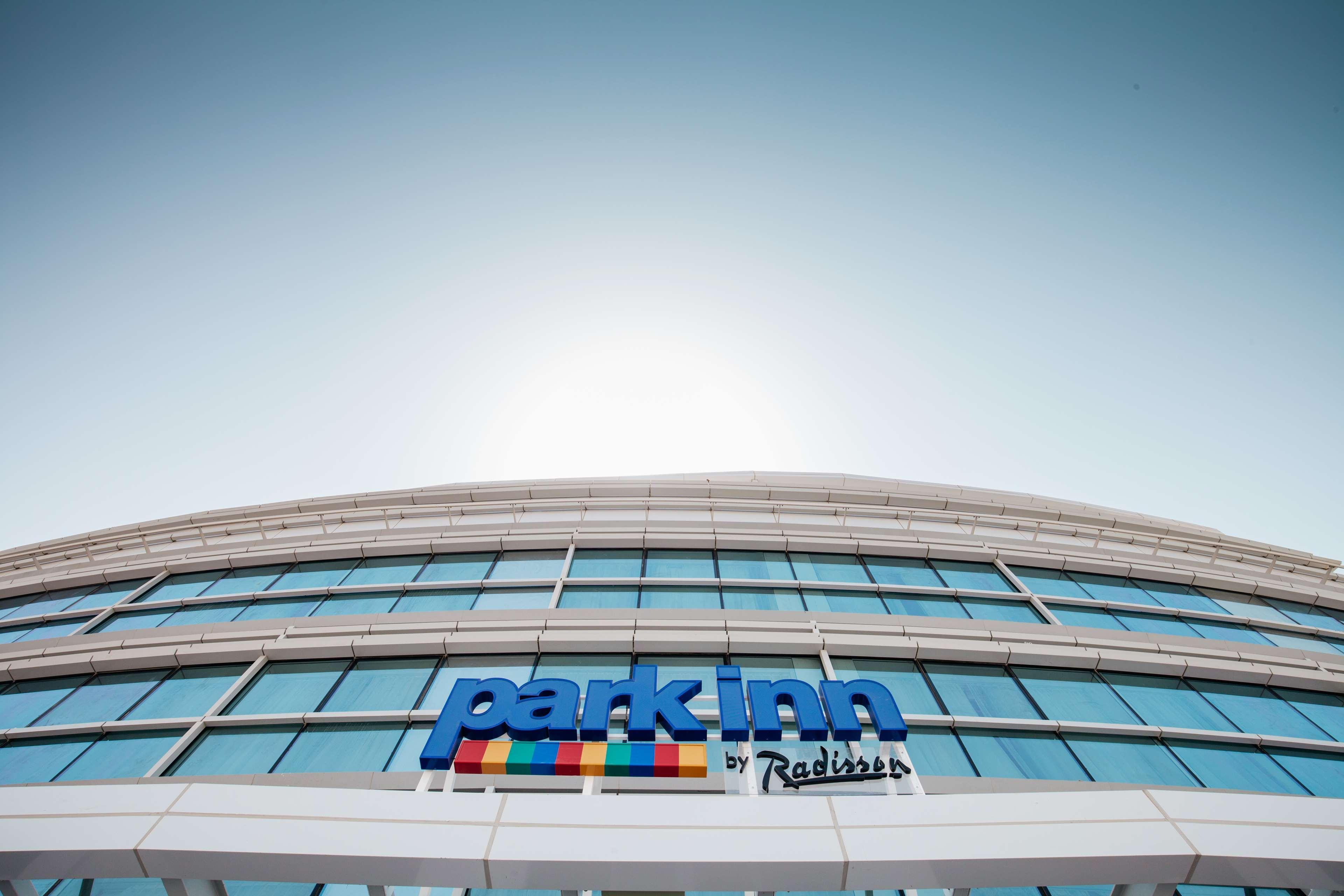 Park Inn By Radisson Dubai Motor City Zewnętrze zdjęcie