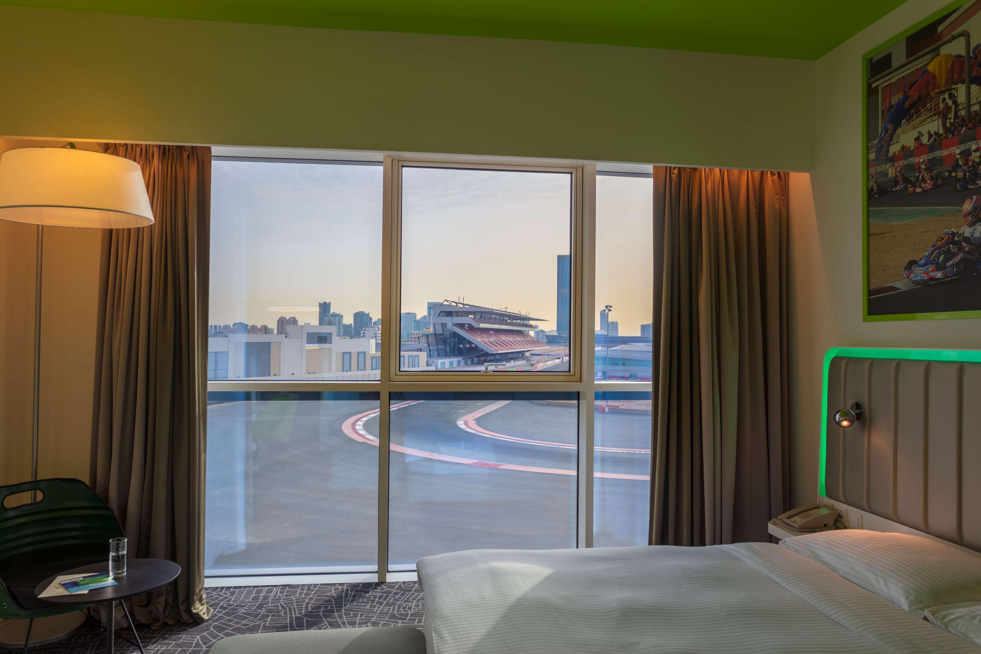 Park Inn By Radisson Dubai Motor City Zewnętrze zdjęcie